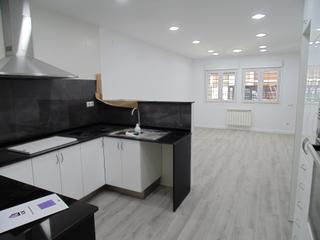 Planta baixa a Calle valenti almirall,de 3. Planta baja única a estrenar