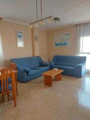 Flat  Carrer de la mineta. Pis zona crta castellvell 3 dormitoris, 2 banys, tot exterior, r
