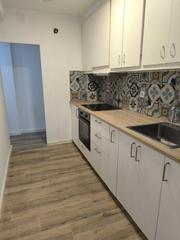 Miete Etagenwohnung in Centre. Piso para estudiantes de 4 dormitorios