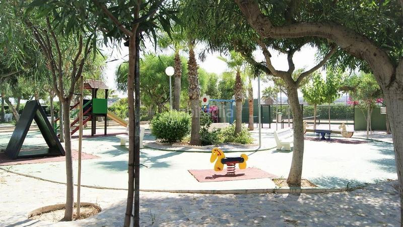 Foto a814bfd3-406c-4a85-9cee-4c2d5f4943c4. Location appartement avec chauffage parking piscine dans Alicante