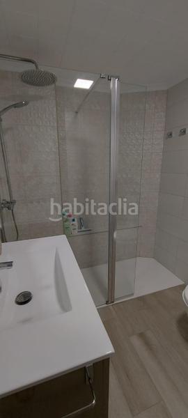 Foto 6c69ee9e-9f5f-42d8-a424-4ff9a4d0cd90. Alquiler apartamento acogedor apartamento con vistas al mar en Alicante