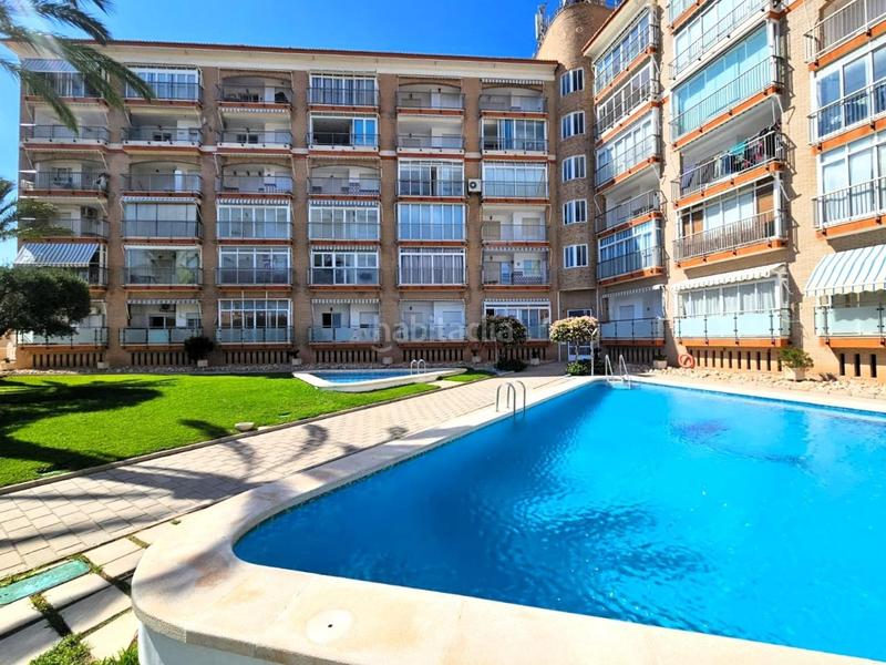 Foto db5ffeb2-6dc2-4503-94c8-7eae8aae7b16. Lloguer casa adossada amb calefacció aparcament piscina a Elche / Elx