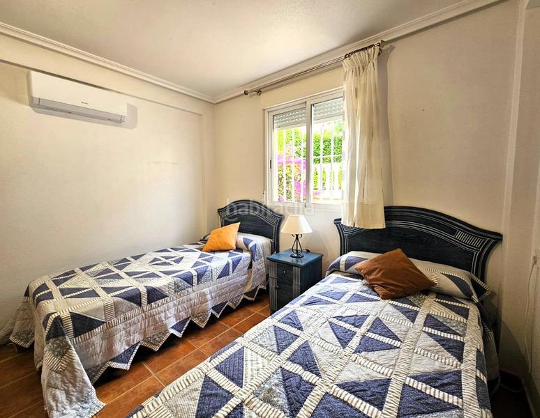 Foto 07dad2ab-6898-4855-bf29-21ed1c61c07a. Rent semi detached house with heating parking pool in Elche / Elx