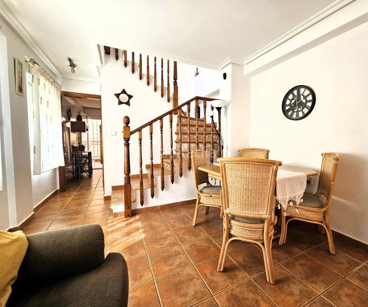 Foto 999f7c00-6283-4c24-bbf5-fa344a167633. Rent semi detached house with heating parking pool in Elche / Elx