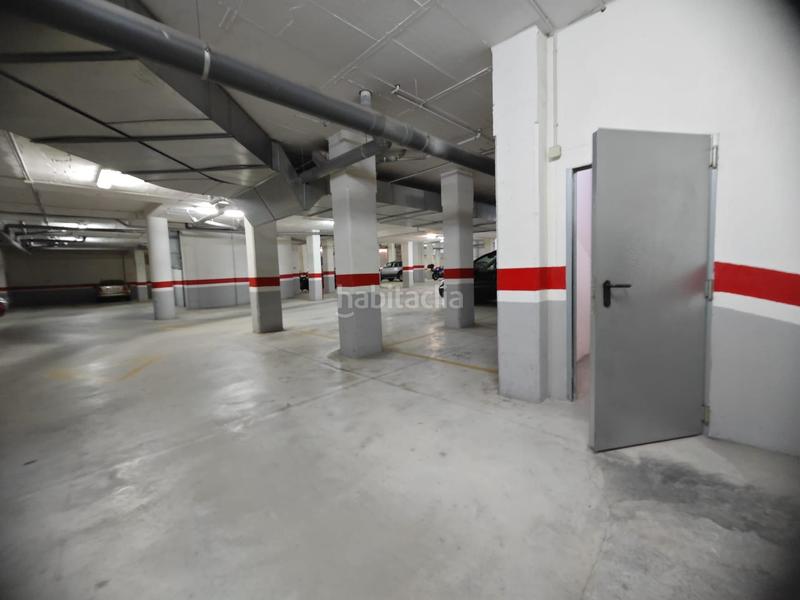 Foto 048dd831-9761-4723-8ca0-6648c630aafb. Aparcament cotxe a El Altet Elche / Elx