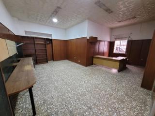 Lloguer Local Comercial  Calle de la república argentina