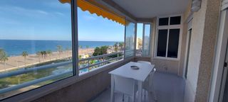 Location Appartement  Calle del músico antón roch. Acogedor apartamento con vistas al mar