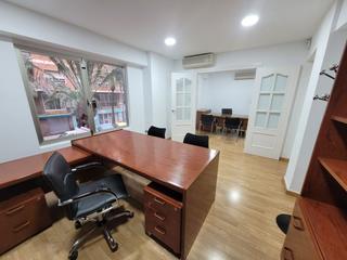 Location Bureau à Salamanca 21. Oficina en alquiler en centro  diputación, 5 dormitorios.