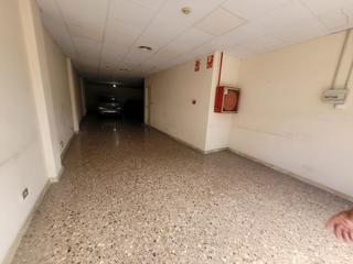 Local Comercial a Altabix. Se vende local comercial en el centro de elche