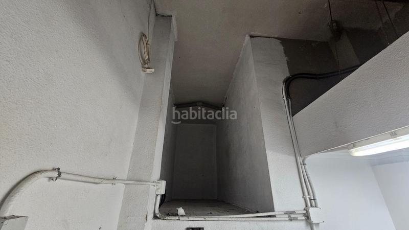 Foto 8c665cfa-eb6f-45ff-b363-3baa0839ed80. Alquiler local comercial se alquila local comercial en El Altet disponible a partir de octubre de 2025. en Elche / Elx