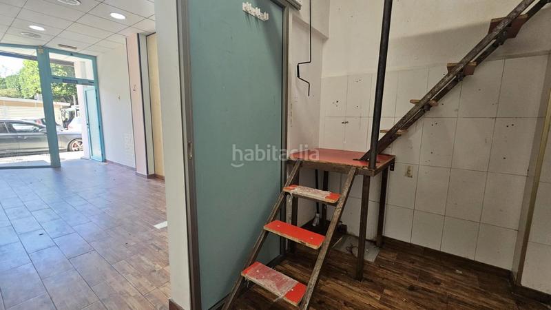 Foto eeb14d9f-b249-4b0f-88d3-4131e8e8b9de. Alquiler local comercial se alquila local comercial en El Altet disponible a partir de octubre de 2025. en Elche / Elx