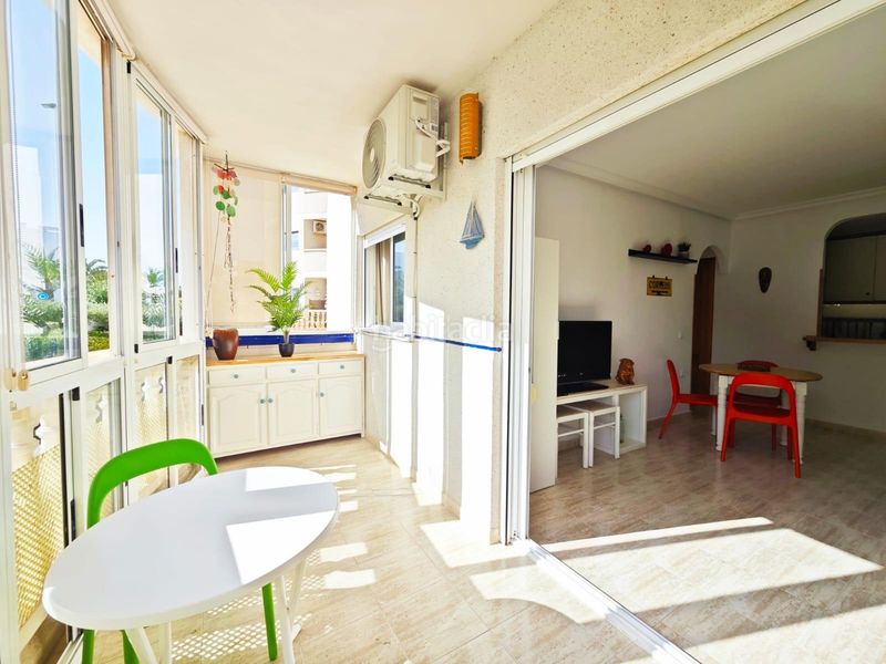 Foto 6980833a-6ebb-4430-b554-eb3b15cbc506. Lloguer apartament amb piscina a Los Arenales del Sol Elche / Elx