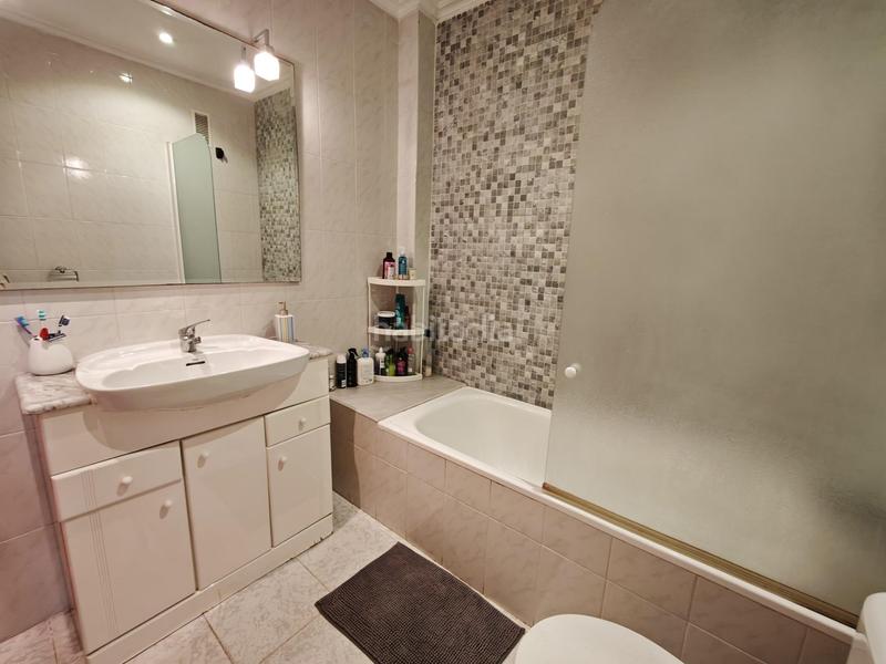 Foto 61146147-60d0-47d8-95e0-a98822c5e5c7. Location appartement avec parking dans Los Arenales del Sol Elche / Elx