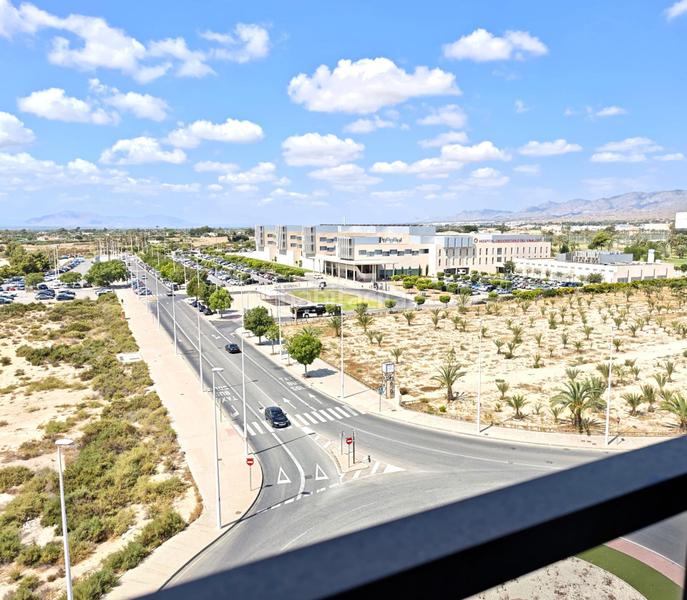 Foto 9e130b7c-5990-49f5-8bd2-3363c49b3430. Alquiler piso alquiler larga duracion, 3d, garaje, zona de el corte ingles elche en Elche / Elx