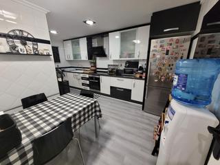 Etagenwohnung  Calle de santa leonor. Venta piso en zona santo domingo, san blaspau, alicante
