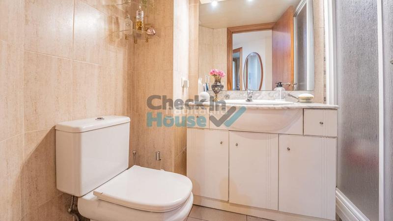 Foto 30b7b2d6-2bd2-4905-92e2-60fa975304be. Apartament amb calefacció aparcament a Eixample Sant Feliu de Guíxols