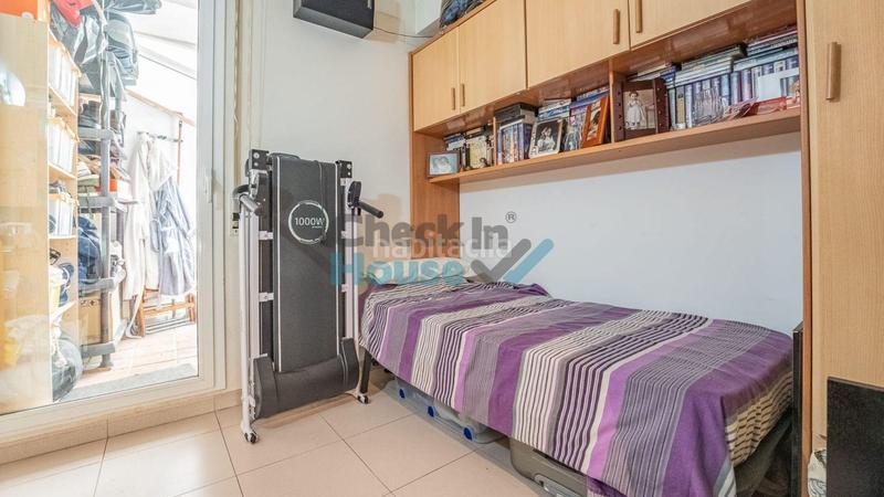 Foto 58c9fe15-d42c-42c5-983e-580d8ac51a14. Apartament amb calefacció aparcament a Eixample Sant Feliu de Guíxols