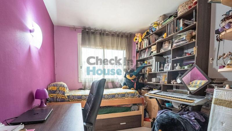 Foto f9d8a381-069f-4f6d-a597-e51fb05c21d0. Apartament amb calefacció aparcament a Eixample Sant Feliu de Guíxols