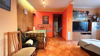 Apartament a Vilartagues-Tueda de Dalt. Piso con terraza y ascensor