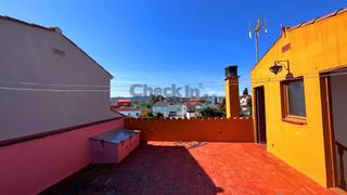 Casa adossada a Piverd-Vila-Seca-Bruguerol. Casa de 190 m2 con terraza y garaje