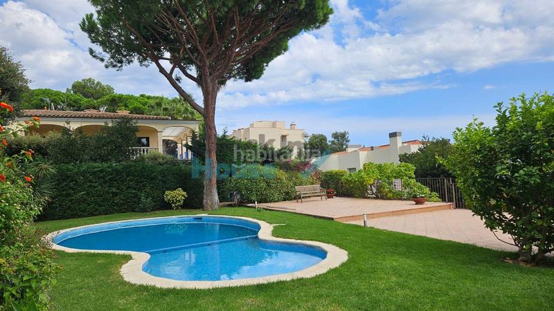 Foto 7389de83-8934-4de5-83a1-a0fbbbb5960a. Casa adosada magnifica casa apareada en el paraje les penyes en Sant Feliu de Guíxols