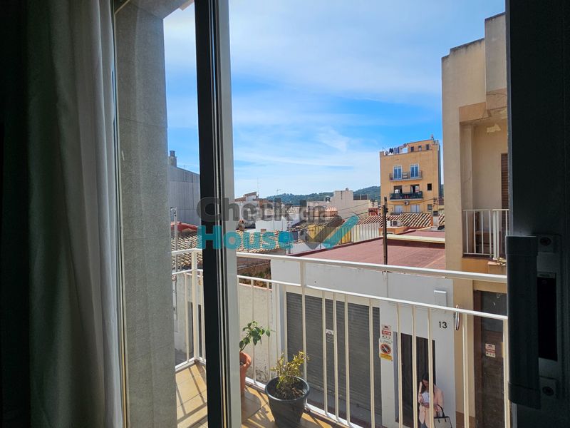 Foto baf632db-7feb-4079-8100-76c12d6896b1. Pis amb calefacció a Eixample Sant Feliu de Guíxols