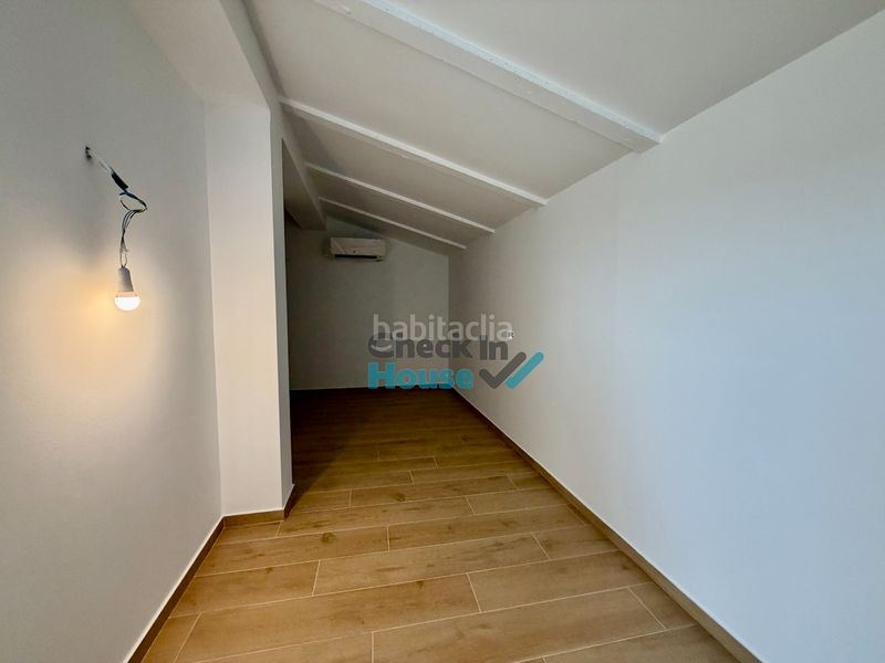 Foto b6f105fc-4c70-4375-adea-5fd44976e074. Àtic amb calefacció aparcament piscina a Poble Calonge