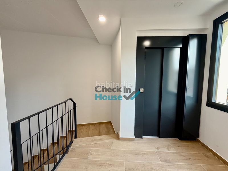 Foto cab73f2b-d2d7-4969-8fc5-ba1cbbd7e6f3. Àtic amb calefacció aparcament piscina a Poble Calonge