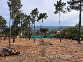 Terrain résidentiel à Avinguda gavarres 42. Gran parcela en urbanicación bell.lloc