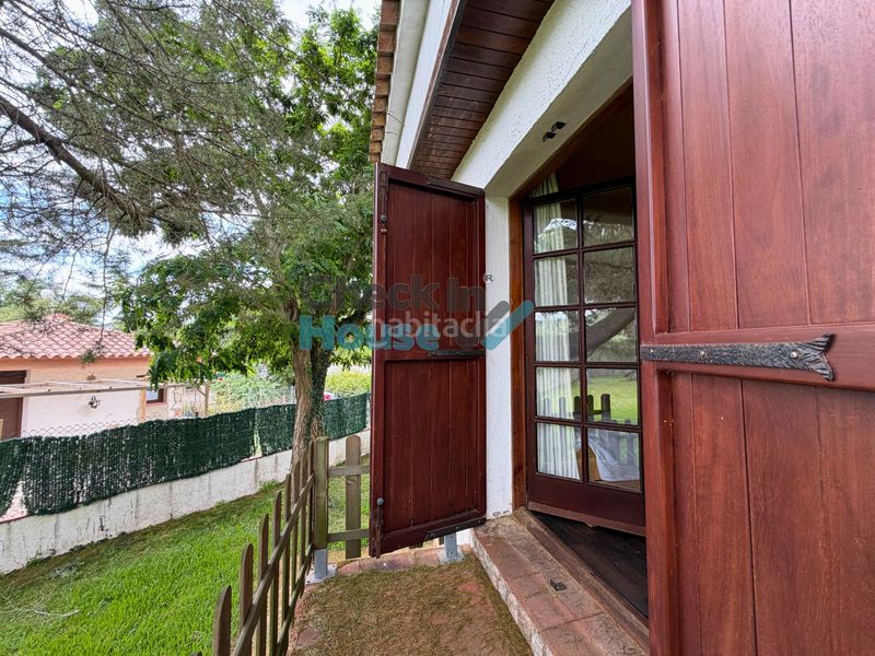 Foto 59a05738-0675-463c-8590-4986e1c07cba. Chalet amplia casa con jardin urbanizacion del nord en Santa Cristina d´Aro