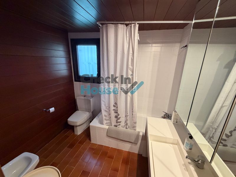 Foto e752ddf4-3fff-43dc-b1ae-6e86a047fa92. Chalet amplia casa con jardin urbanizacion del nord en Santa Cristina d´Aro