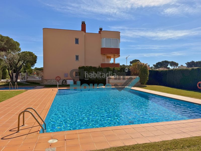 Foto 77f78b22-c0a2-48d1-894a-5b58c3c92572. Planta baixa amb aparcament piscina a S´Agaró
