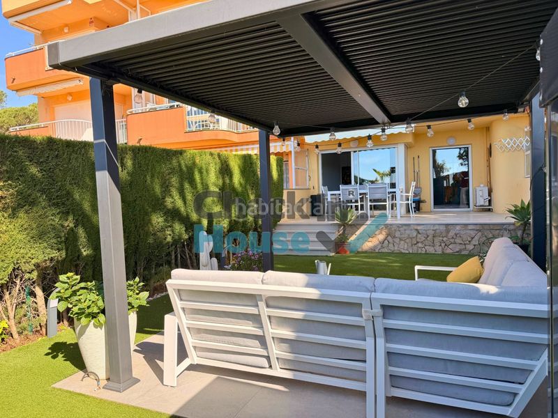 Foto c37fac2e-ae6a-42b2-affb-4f3dfcf27ae7. Planta baixa amb aparcament piscina a S´Agaró