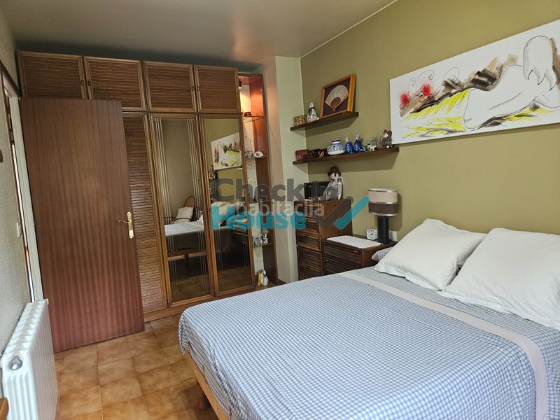 Foto 0eadfba0-6b35-4967-a57b-ef5b9ef34b8d. Casa adossada amb xemeneia calefacció aparcament a Llagostera