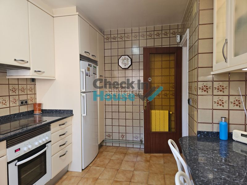 Foto 11d15178-6410-442c-bb64-e6e1b8793889. Casa adossada amb xemeneia calefacció aparcament a Llagostera