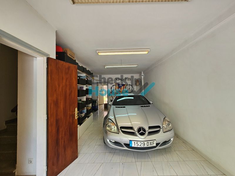 Foto 12ae4784-4743-4e0c-a325-177b0a5b07ff. Casa adossada amb xemeneia calefacció aparcament a Llagostera
