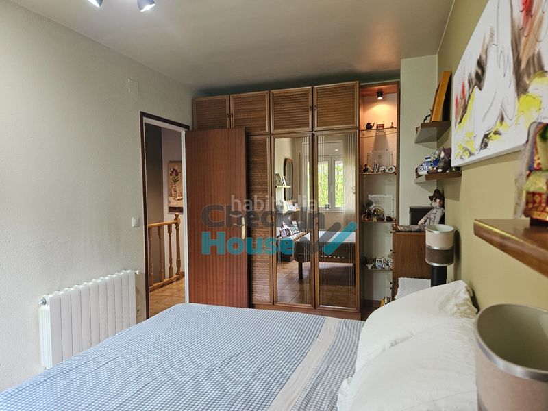 Foto 153c6824-3a7d-4355-aa69-8b4fc0a8f685. Casa adossada amb xemeneia calefacció aparcament a Llagostera