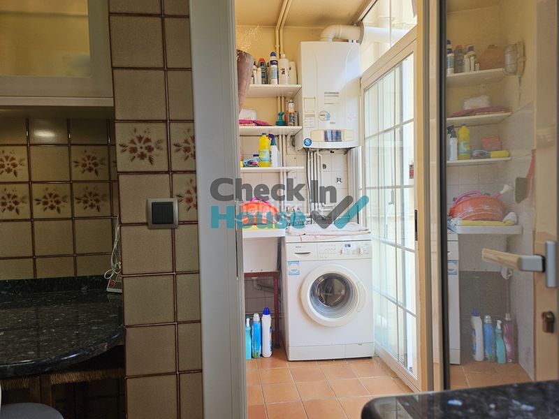 Foto 439eaba4-0840-4405-a27f-d2bde4b0e450. Casa adossada amb xemeneia calefacció aparcament a Llagostera