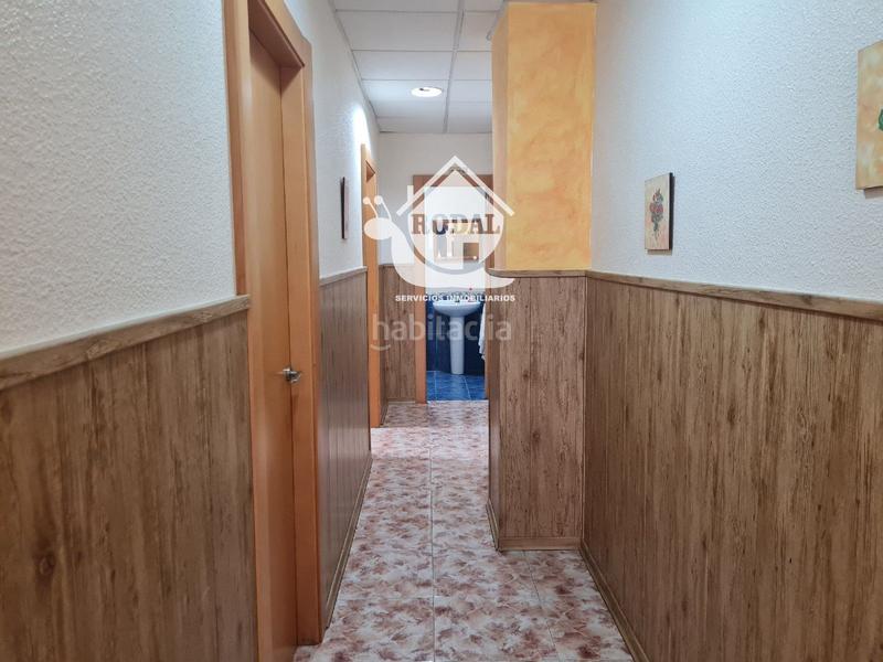 Foto 06cd9a59-f460-4de4-9aea-69b3af66342a. Local comercial se vende o traspasa local de estética capital. en Almería