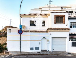 Dúplex a Sierra de baza 1. Dúplex listo para entrar a vivir en residencial los pinos