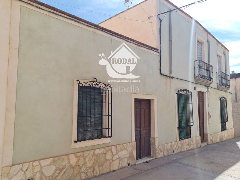 Foto b4d0223e-781a-4c21-808a-6790a2541260. Casa a ruiz muñoz 8 a Bentarique
