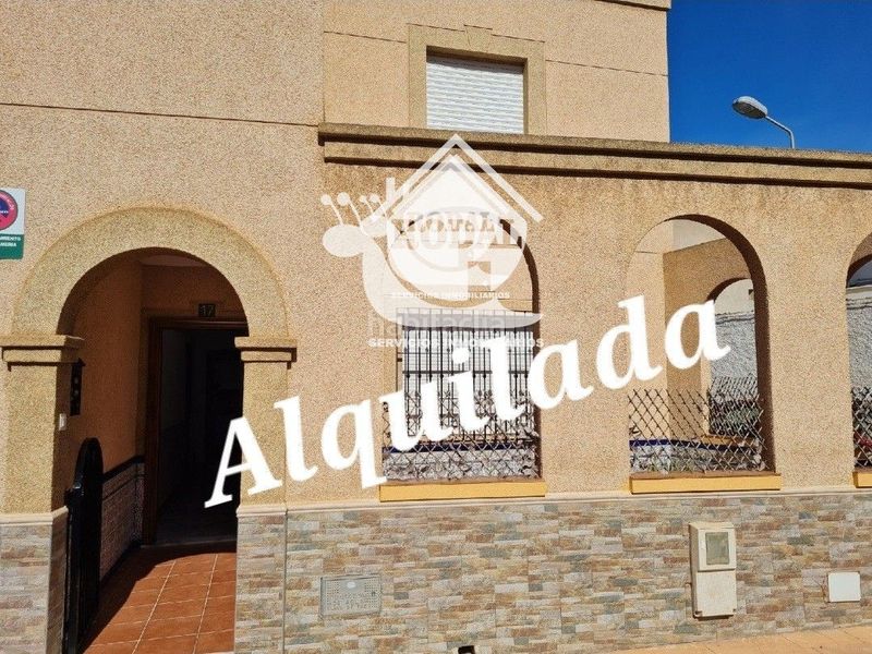 Foto 03769a4e-9892-4710-8e9d-37ab9d9fc086. Alquiler dúplex en ruiseñor 17 se alquila duplex en el barrio San Luis en Almería
