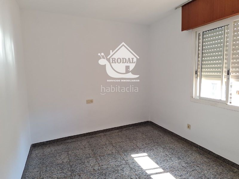 Foto baa0d43c-86a2-426f-be31-191e9967bd07. Alquiler dúplex en ruiseñor 17 se alquila duplex en el barrio San Luis en Almería