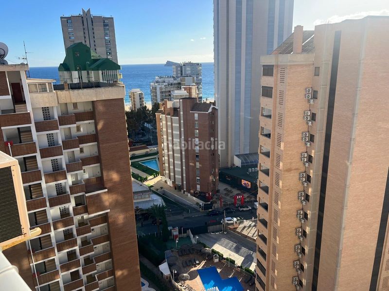 Foto e86d5dfd-c0ec-4561-a9cd-9cbab5cf6af2. Pis amb piscina a Playa Levante Benidorm