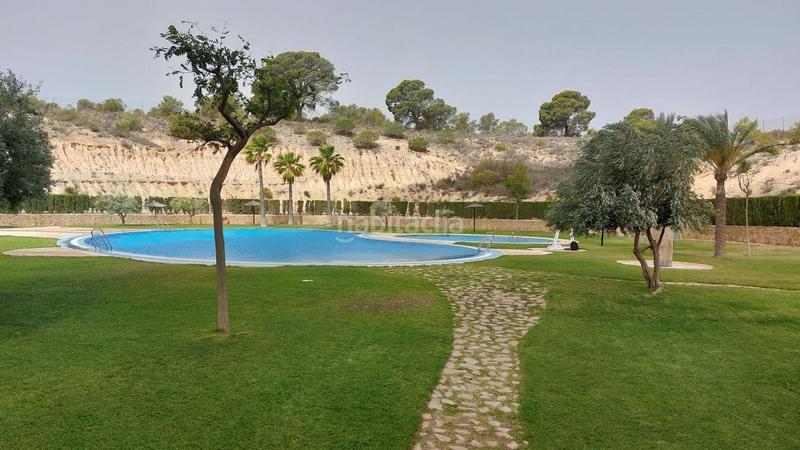 Foto 8d09ab7f-f6f2-4324-b228-f7e712355963. Piso en Via Parque Benidorm