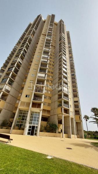 Foto b6f92cbd-27c5-4543-93fa-be66e387cf7f. Piso en Via Parque Benidorm