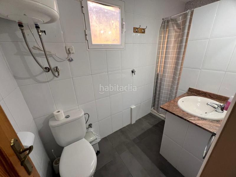 Foto 5d09bc47-099b-4b01-a4f9-9a78e94f06f3. Édifice dans Casco Antiguo - Puerto Benidorm