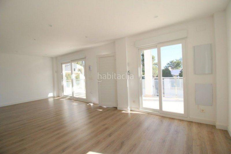 Foto f0d8e702-febf-46ce-845c-3e1ce0f9b394. Casa in Coloma Nucia (la)