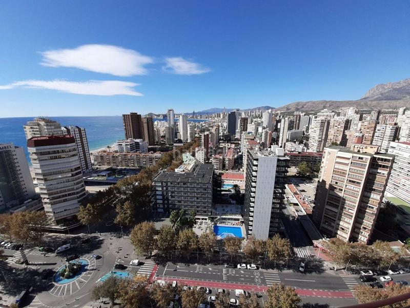 Foto f6534bac-ee28-4765-a250-b611d8cff911. Appartamento con piscina in Playa Levante Benidorm