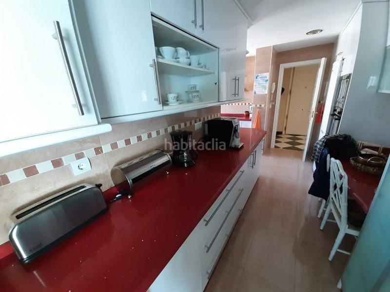 Foto 3966c58c-42a2-4c91-ae88-50b03c954649. Flat with pool in Playa Levante Benidorm